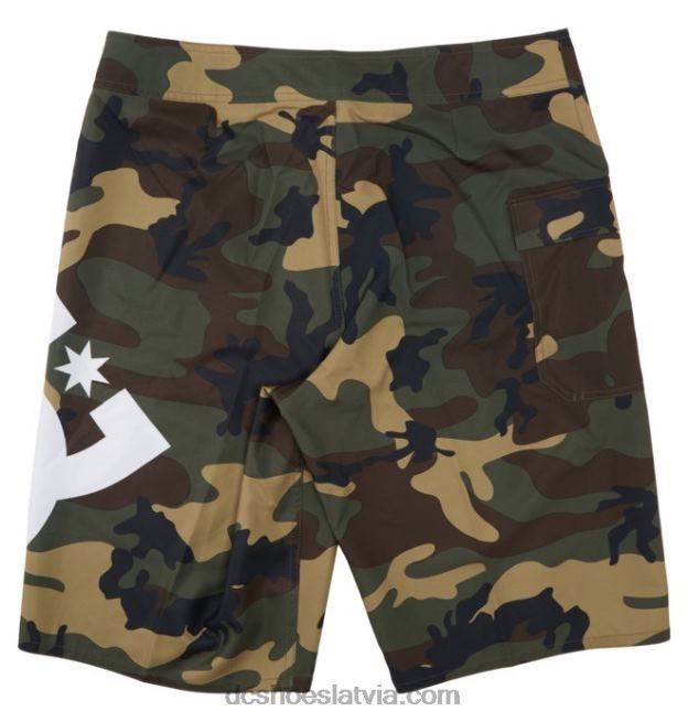 N008N417 vīriešu lanai 22 dēļu šorti camo DC Shoes